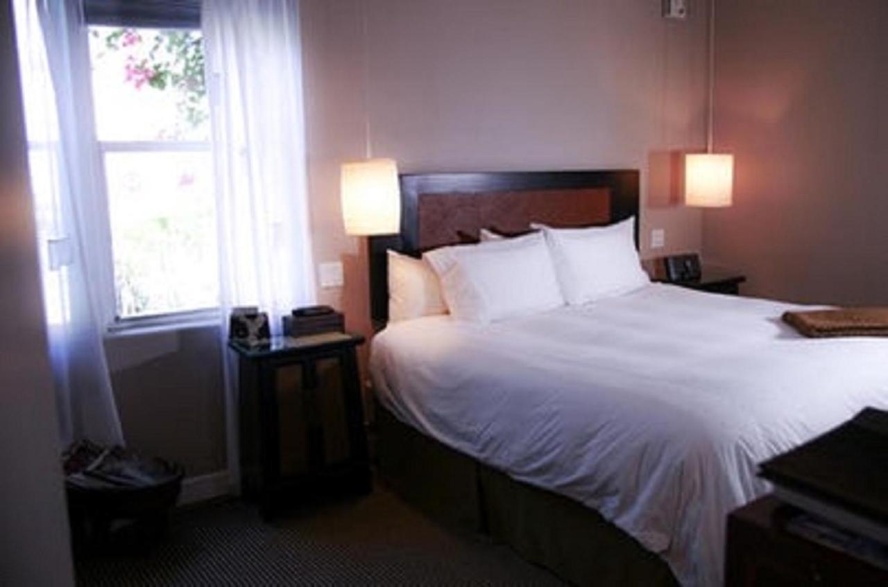 Airport Hotel Entebbe Zewnętrze zdjęcie